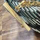 入手困難 バーバリー n級品 レディース  ショルダーバック