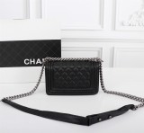 日本未入荷 シャネル コピー レディース ショルダーバック