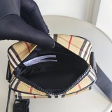 使い勝手良し バーバリー 激安偽物 レディース  ショルダーバック