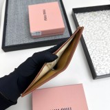 累積売上総額第１位！ミュウミュウ スーパーコピー 短財布