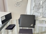 新作 プラダ 激安通販 短財布