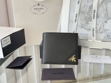 追跡付 プラダ 偽物通販  短財布
