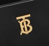 日本未入荷 バーバリー 偽物通販 レディース ハンドバック