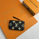 超奇跡の入荷☆ ルイヴィトン n級品 短財布