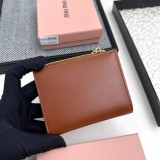 累積売上総額第１位！ミュウミュウ スーパーコピー 短財布