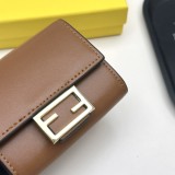 入手困難 フェンディ コピーおすすめ 短財布