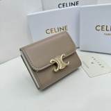 累積売上総額第１位！セリーヌ 激安通販 短財布
