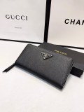 日本未入荷 プラダ 激安偽物  長財布