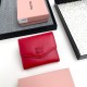 超話題! ミュウミュウ コピーおすすめ 短財布