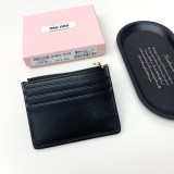 【話題商品！】ミュウミュウ コピーおすすめ 短財布