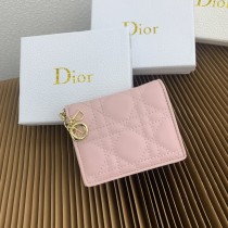 日本未入荷 ディオール 偽物通販 短財布