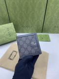 日本未入荷 グッチ n級品 短財布