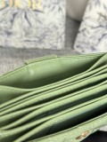 超話題! ディオール コピー 短財布