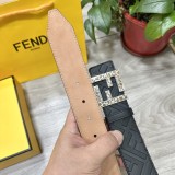 一目惚れ♪  フェンディ n級品 ベルト