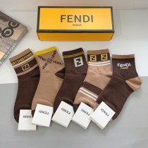 追跡付 フェンディ 偽物通販 のアルファベットのダブルF爆金ソックス