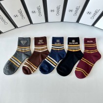 大人気 シャネル コピーおすすめ ミドル丈スタッズソックス