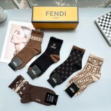 使い勝手良しフェンディ スーパーコピー の定番中筒靴下
