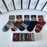 大人気 シャネル コピーおすすめ ミドル丈スタッズソックス