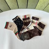 稀少 グッチ コピー ミドル丈スタッズソックスソックス