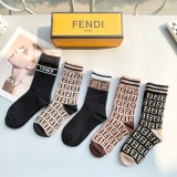 累積売上総額第１位！フェンディ n級品 の定番中筒靴下