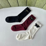 一目惚れ♪  グッチ スーパーコピー 定番ミドル丈アクセサリーソックススタッズソックス
