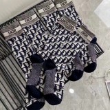 一目惚れ♪  ディオール 偽物通販  のジャガードアルファベットふくらはぎソックス