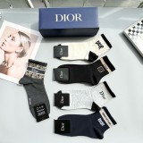 【限定】ディオール 偽物通販  のミドル丈スタッズソックス