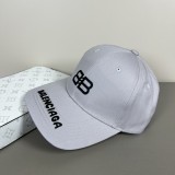 一目惚れ♪  バレンシアガ n級品の新刺繍ロゴ入り野球帽