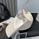 【話題商品！】シャネル 激安偽物 Chanelロゴ入りシンプル刺繍野球帽