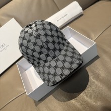 日本未入荷 バレンシアガ コピーおすすめ のオリジナル野球帽