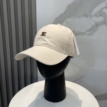 【話題商品！】シャネル 激安偽物 Chanelロゴ入りシンプル刺繍野球帽