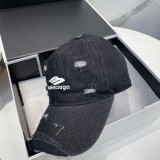 超奇跡の入荷☆ バレンシアガ スーパーコピー 洗いして古い破れたデニムの野球帽