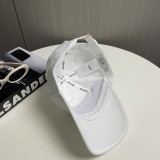 日本未入荷 セリーヌ 激安通販 ヌシンプルなアルファベットの最新野球帽