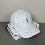 日本未入荷 YSLイヴサンローラン 激安偽物 の野球帽