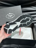 超奇跡の入荷☆ プラダ コピーおすすめ メンズレザーカジュアルスニーカー