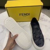 稀少 フェンディ コピー メンズ スニーカー