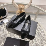 【話題商品！】 シャネル n級品 后空サンダル