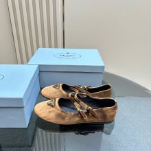 日本未入荷 プラダ コピー メアリーの靴