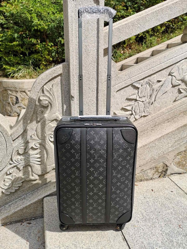 新作 ルイヴィトン 激安偽物 LOUIS VUITTON ジンバルホイール スーツケース