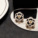 追跡付 シャネル 激安偽物 CHANEL椿の花ピアス