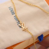 日本未入荷 ルイヴィトン コピーおすすめ LV スーツケースはフランス ネックレス2色