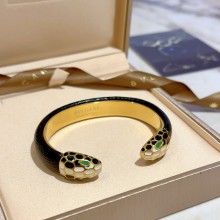 ★超人気 ブルガリ n級品 のブレスレットSerpenti Viperシリーズの蛇の頭ブレスレット