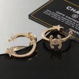 一目惚れ♪  シャネル n級品 Chanelのライトゴールドのイヤリング