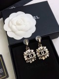 入手困難 シャネル コピーおすすめ Chanelの春先のフラワーピアス