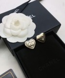 超奇跡の入荷☆ シャネル コピー Chanel2025新型桃心クラシックロゴピアス