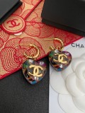 追跡付 シャネル 激安通販 Chanelの落書き迷彩ハートのイヤリング