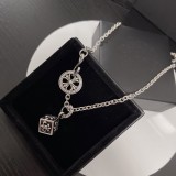 追跡付 クロムハーツ n級品 の ネックレス