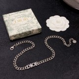 日本未入荷 ディオール 偽物通販 アルファベットドリルの最新ファッションネックレス