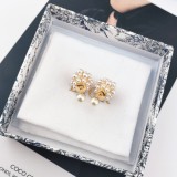 日本未入荷 ディオール n級品 のイヤリングコーナ