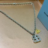 追跡付 バレンシアガ コピーおすすめ Balenciagaの ネックレス